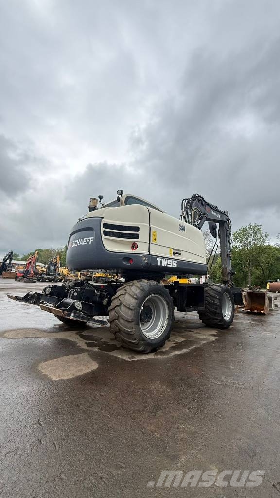 Yanmar TW 95 // BJ. 2017 / 5888H/SW/ZSA/4 Löffel/ 1 Gabel Escavadeiras de rodas