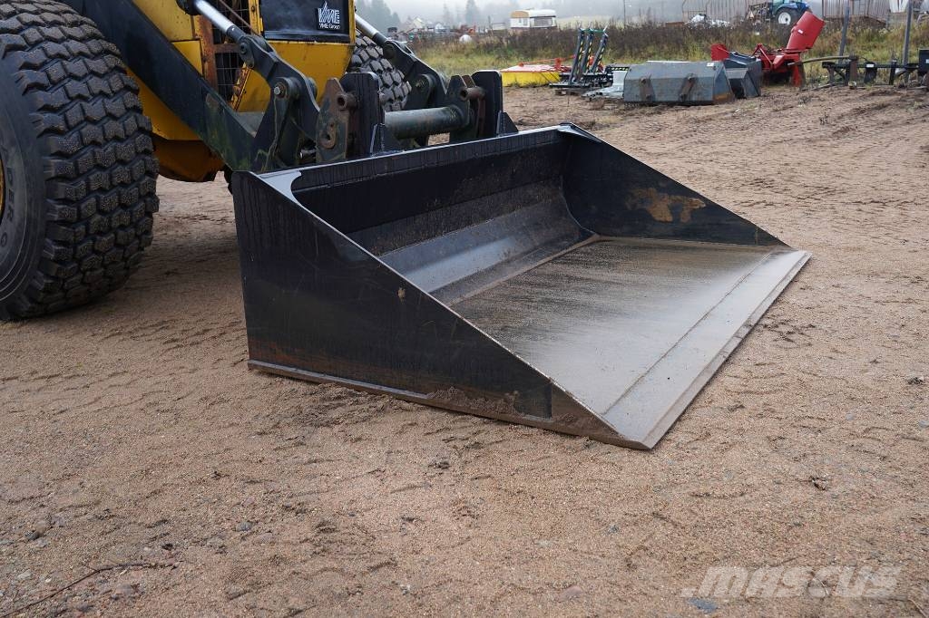  UTFÖRSÄLJNING - IM PLANERINGSSKOPA HD 2000MM ملحقات أخرى للحفر والتحميل