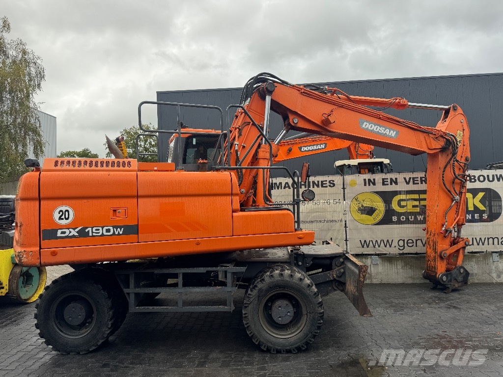 Doosan DX 190 W-3 Wielgraafmachines