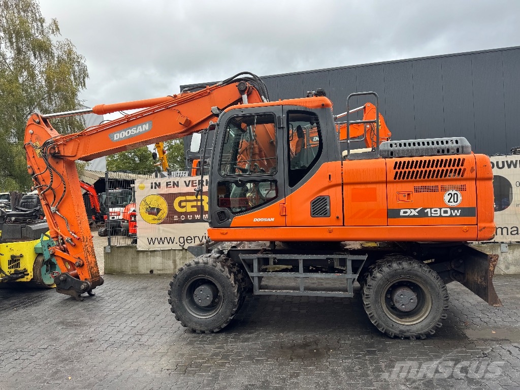Doosan DX 190 W-3 Wielgraafmachines