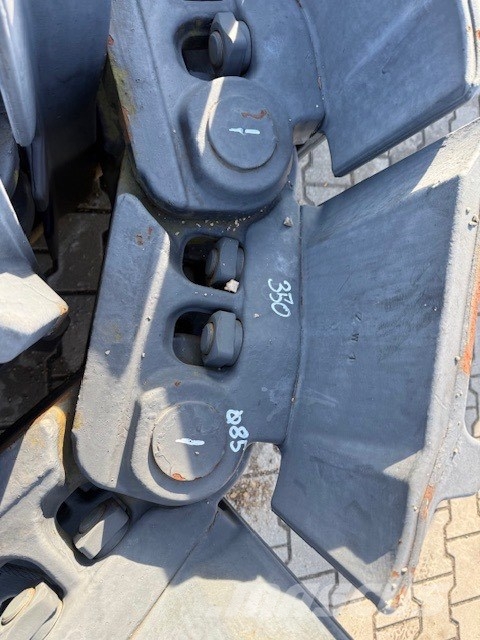 CAT 6020 excavator undercarriage NEW Pásy, řetězy a podvozek
