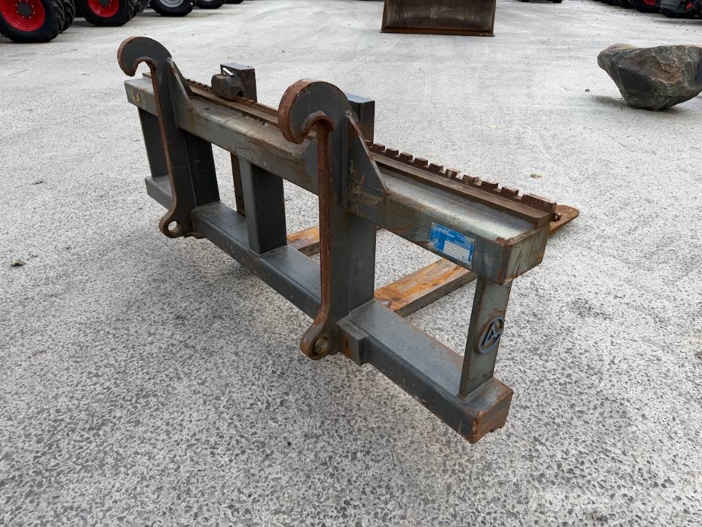 Pallet forks Volvo L70H Volvo qc connection (200cm x 157cm) Uñas para carretilla