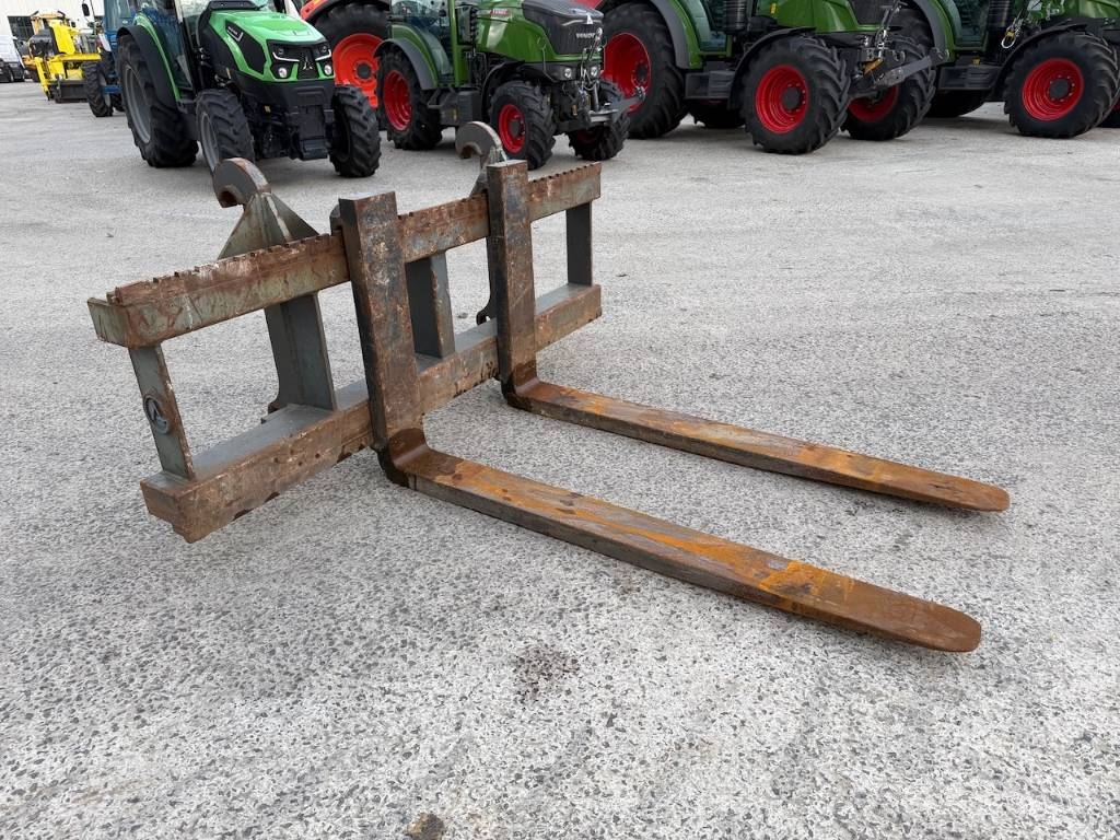Pallet forks Volvo L70H Volvo qc connection (200cm x 157cm) Uñas para carretilla