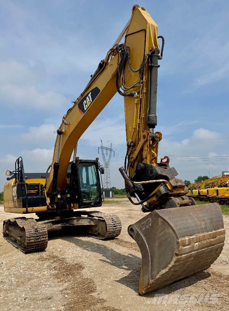 CAT 324 EL Rupsgraafmachines