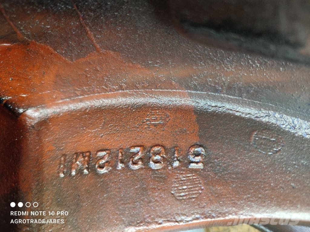 Fermec 860 (508212M1) case differential Ašys