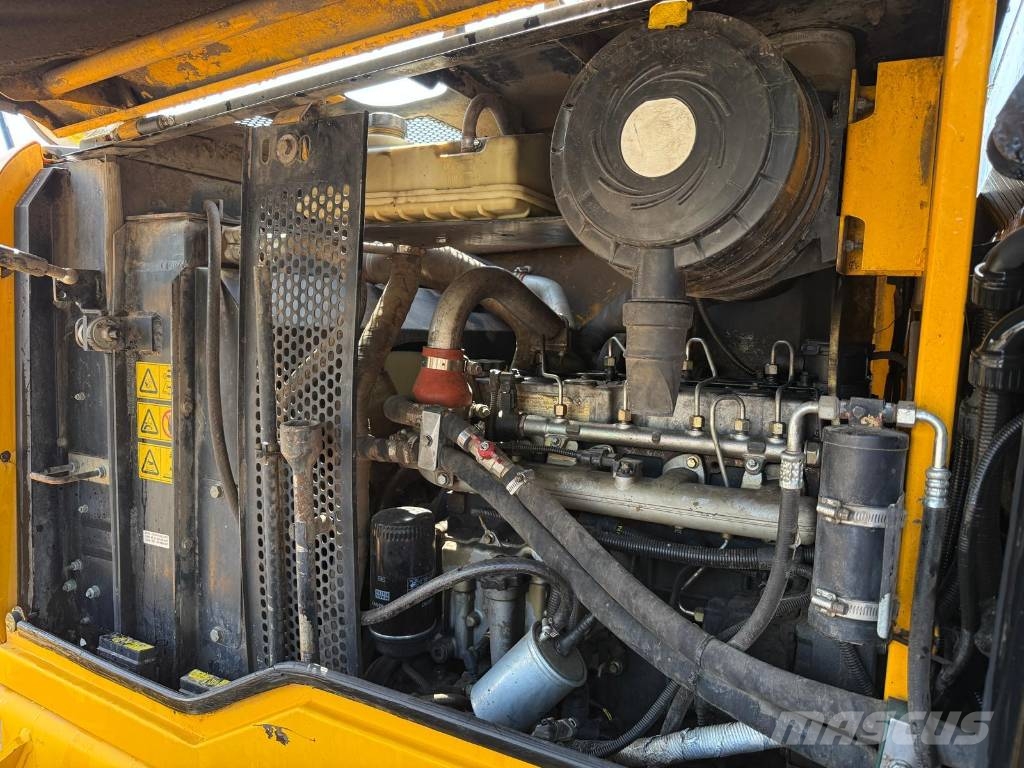 JCB 416 HT Rataslaadurid