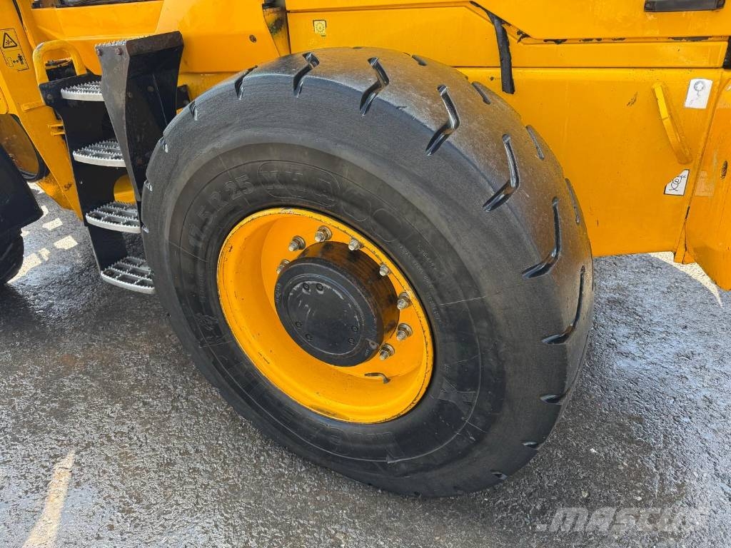 JCB 416 HT Rataslaadurid