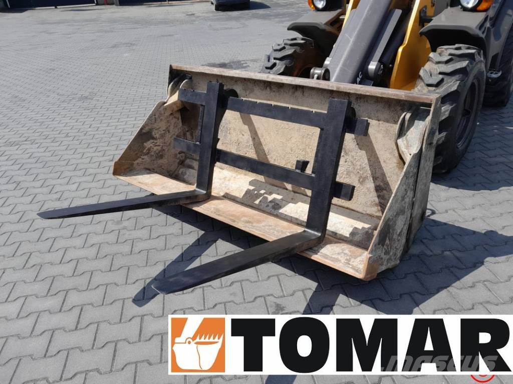 Mecalac AX 850 لوادر بعجل