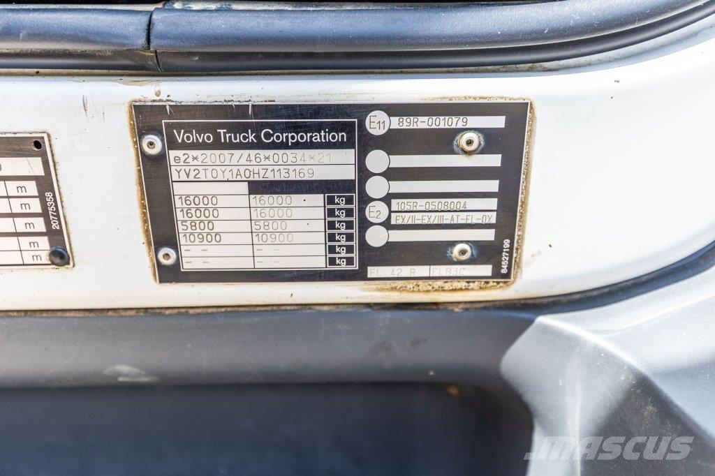 Volvo FL 280 +MAGYAR 11.000L+4COMP Camiones cisternas