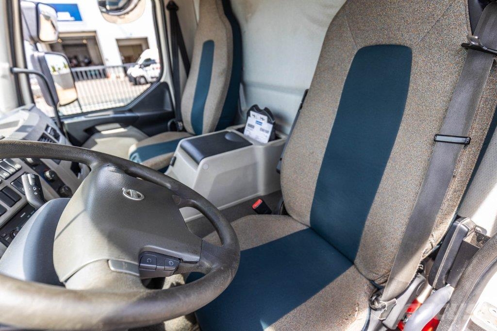 Volvo FL 280 +MAGYAR 11.000L+4COMP Camiones cisternas