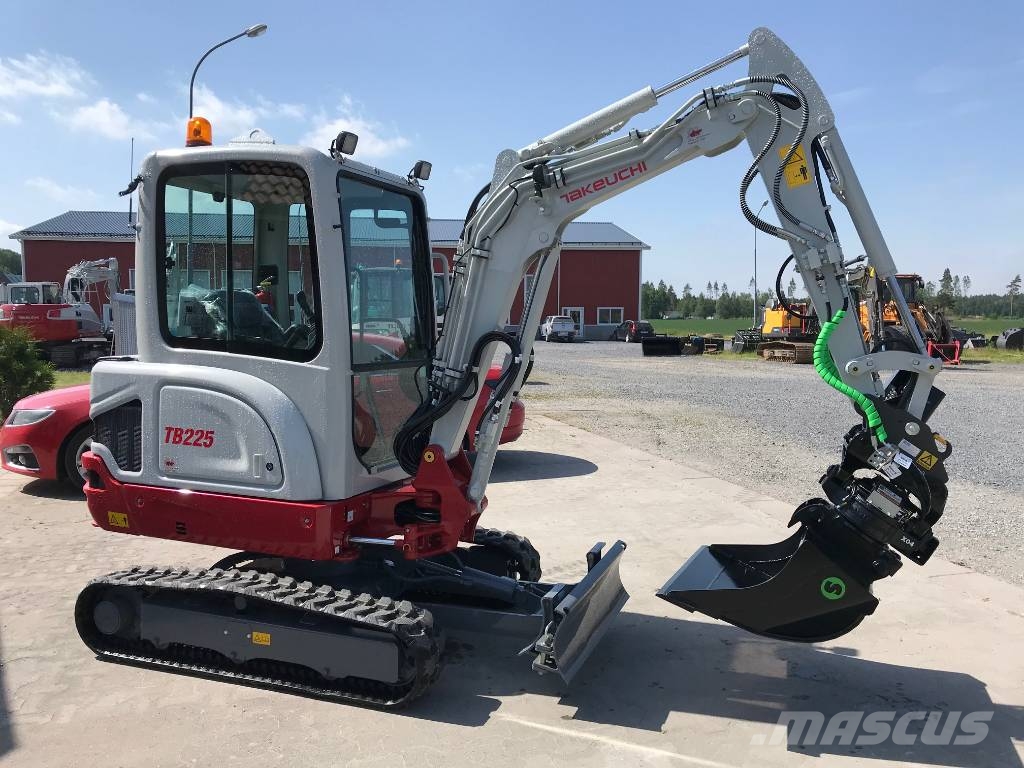 Takeuchi TB 225 Mini excavators < 7t (Mini diggers)