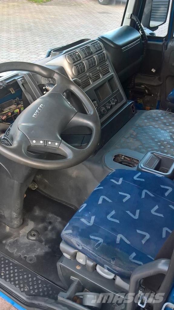 Iveco STRALIS AT EURO 5 2008 -> Cabinas e interior