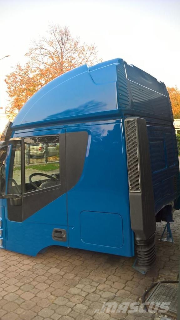 Iveco STRALIS AT EURO 5 2008 -> Cabinas e interior