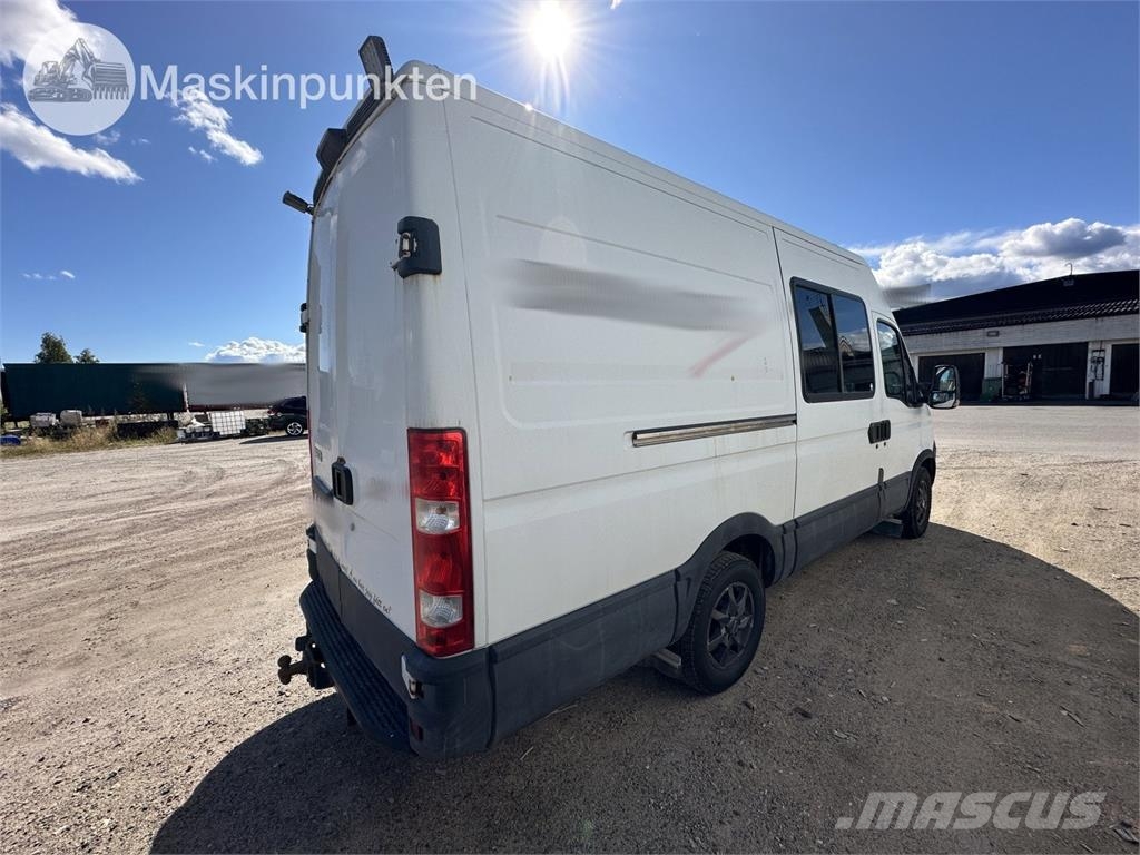 Iveco Daily IV شاحنات ذات هيكل صندوقي