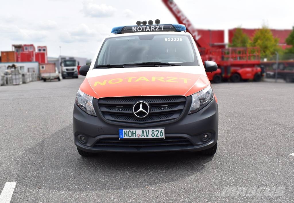 Mercedes-Benz Vito 4x4 Notarzt Einsatzfahrzeug NEF Ambulanslar