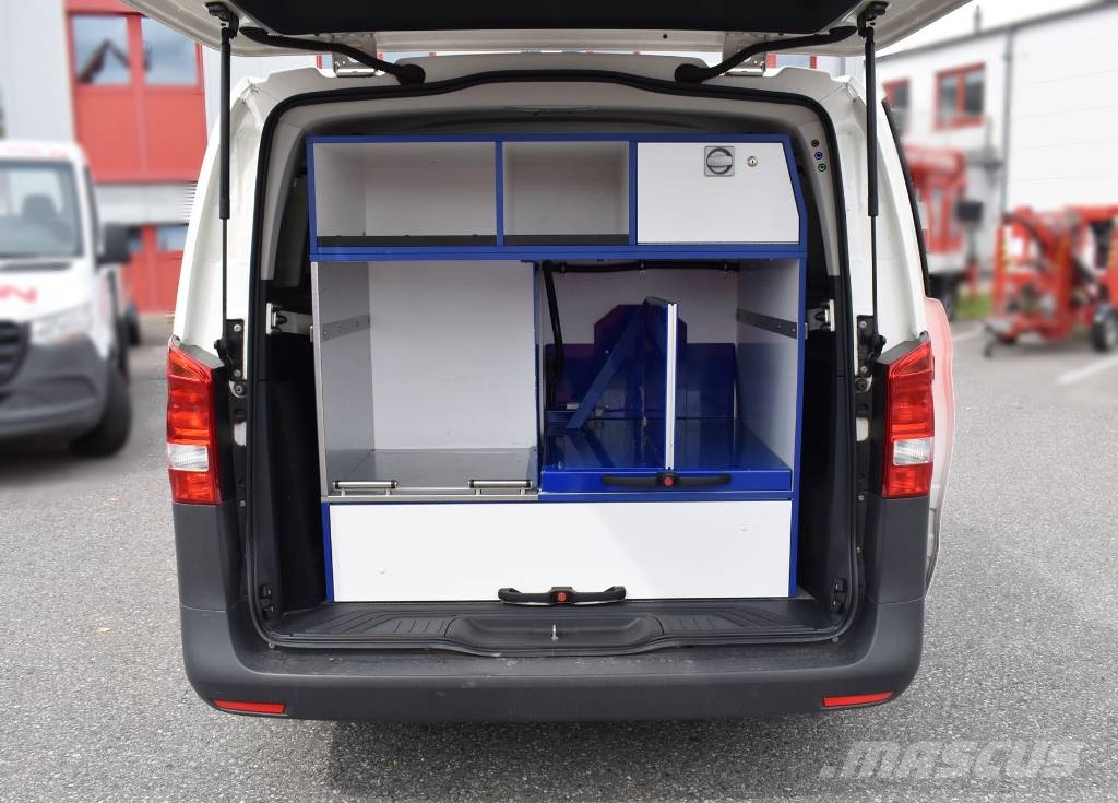 Mercedes-Benz Vito 4x4 Notarzt Einsatzfahrzeug NEF Ambulanslar