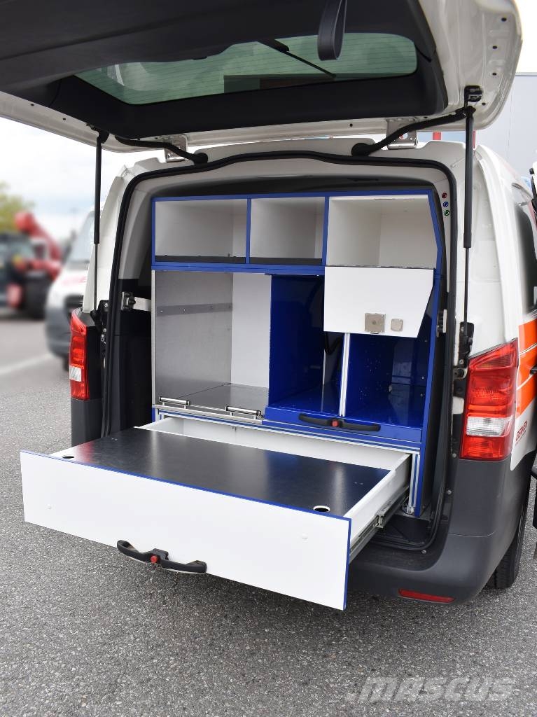 Mercedes-Benz Vito 4x4 Notarzt Einsatzfahrzeug NEF Ambulanslar