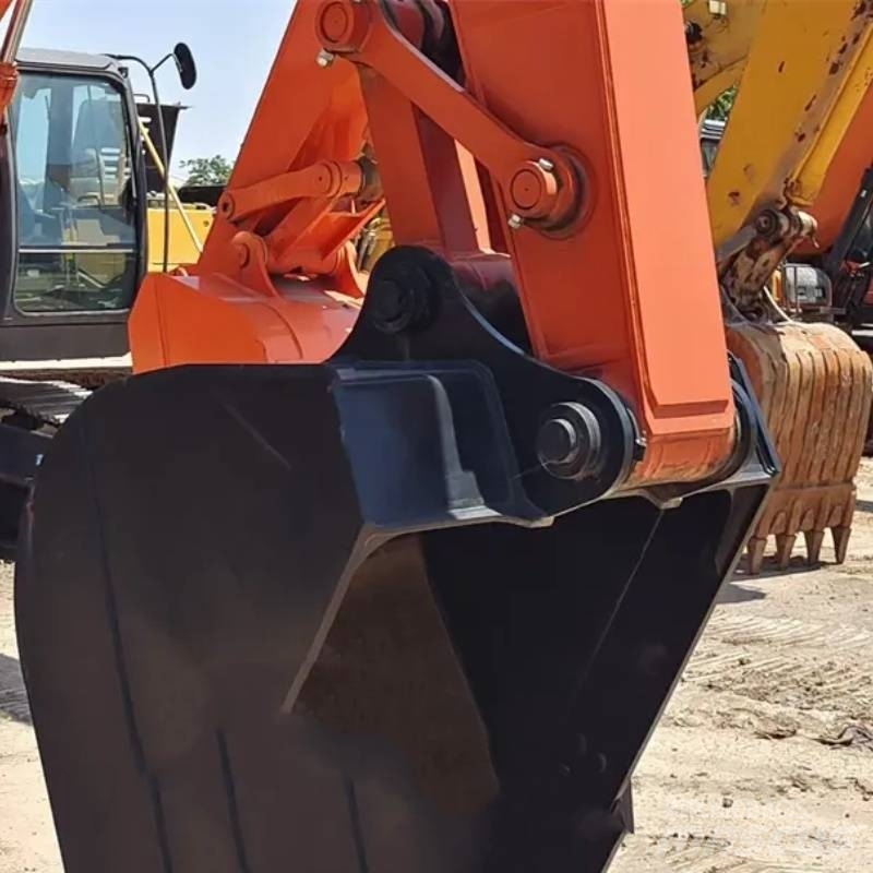 Hitachi ZX 210, 2022, China - Used crawler excavators
