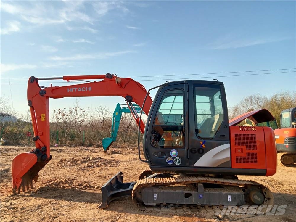 Hitachi ZX 60 Гусеничні екскаватори