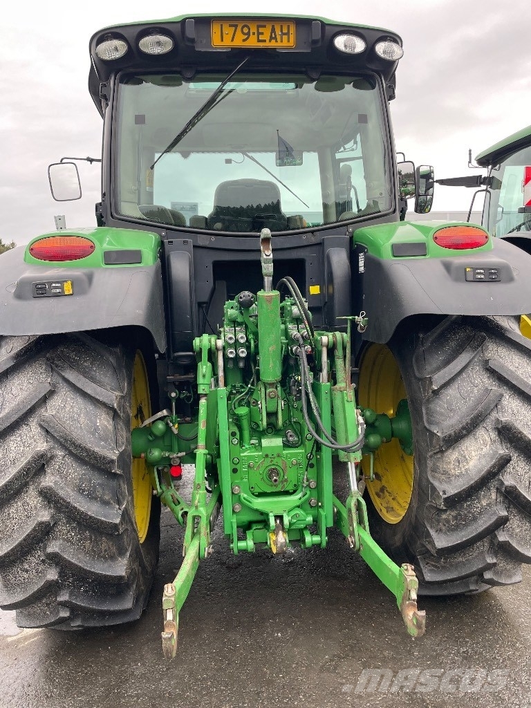 John Deere 6125R Traktorer