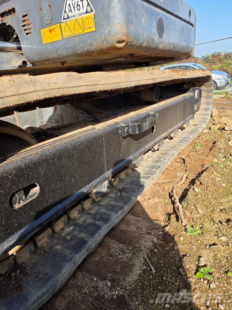 Doosan DX 85 R-3 Mini pelle < 7t