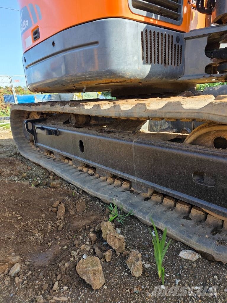 Doosan DX 85 R-3 Mini pelle < 7t