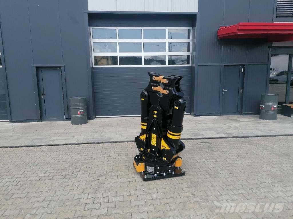 MB Crusher PT1150 مقصات هيدروليكية