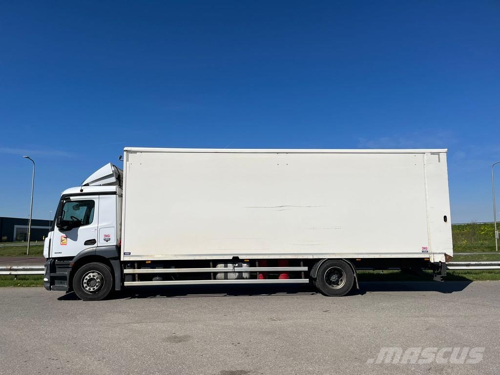 Mercedes-Benz Antos 1836 4x2 Dobozos teherautók