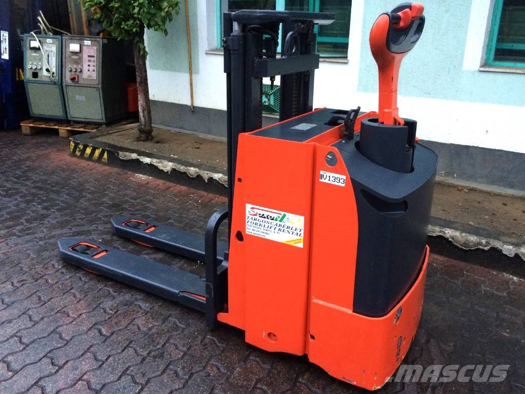 Linde L12 /141/ V-1393 OB 보행식 리치 지게차