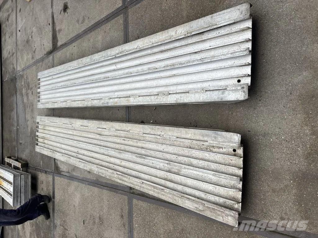 Diversen 370 cm lang 60 cm breed Muut koneet