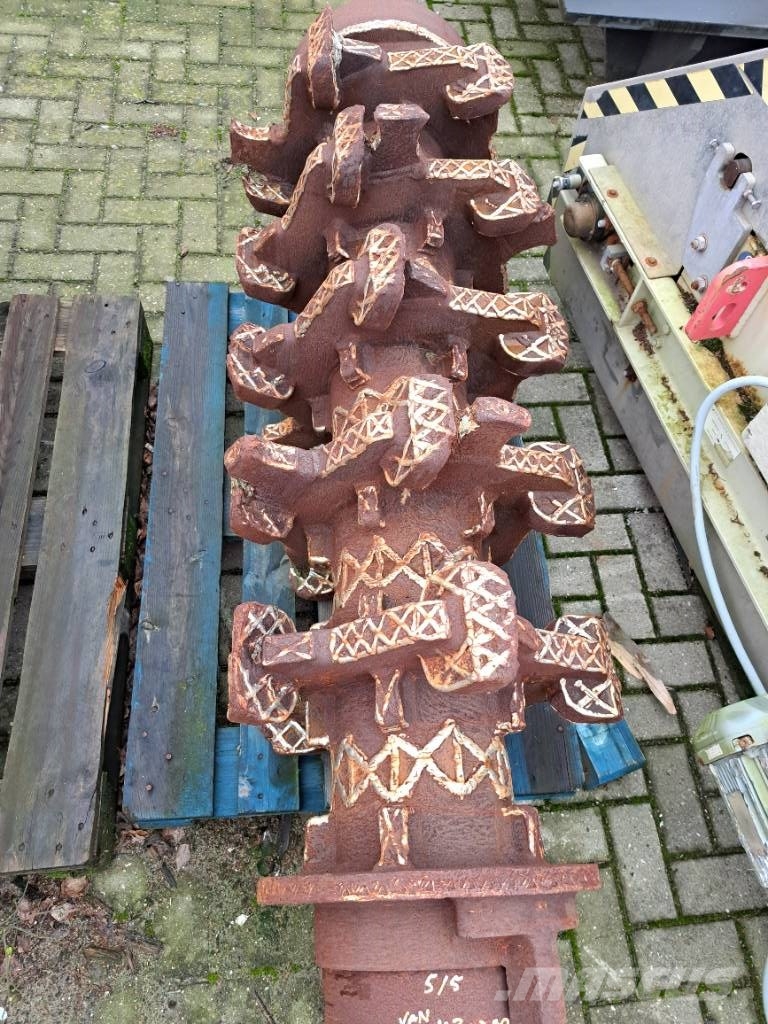 Lindner Urraco 75,U75,  LW 5/5 قطع غيار المخلفات / إعادة التدوير والمحاجر