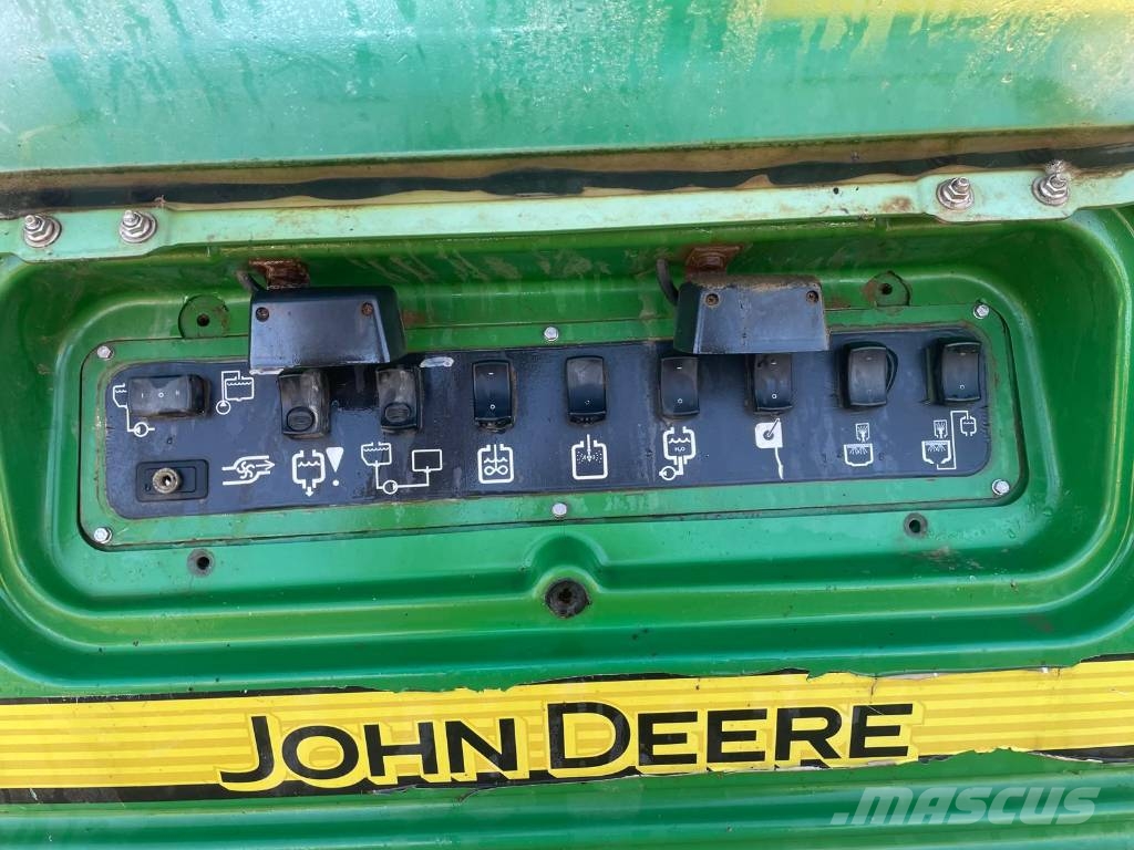 John Deere R 962 i Anhängespritzen