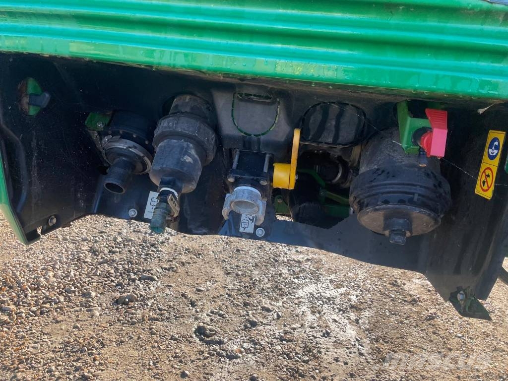 John Deere R 962 i Anhängespritzen