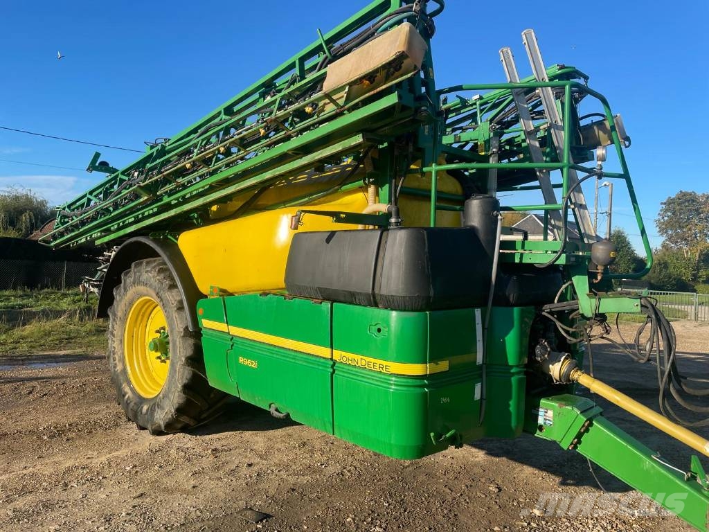 John Deere R 962 i Anhängespritzen