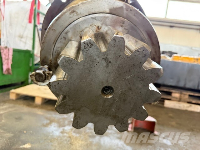 Liebherr R 954 B USED SWING GEARS SAT 325 Transmisiones