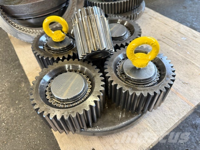 Liebherr R 954 B USED SWING GEARS SAT 325 Transmisiones