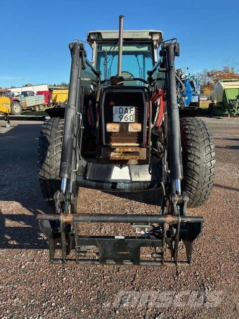 Massey Ferguson 3115 الجرارات