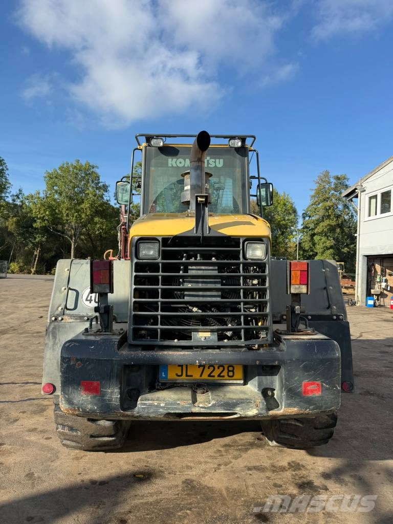 Komatsu WA250 PZ-6 //BJ. 2015 /6700H/SW/Gabel/ZSA Kolesni nakladalci