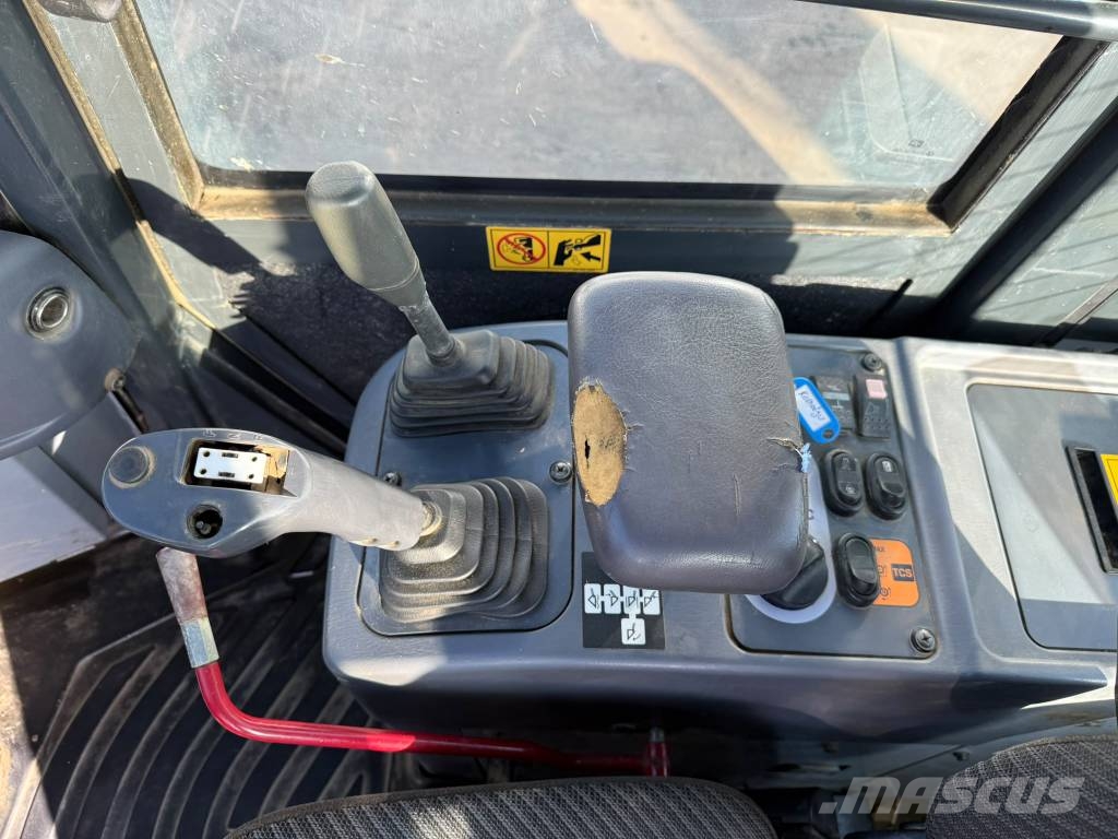 Komatsu WA250 PZ-6 //BJ. 2015 /6700H/SW/Gabel/ZSA Kolesni nakladalci