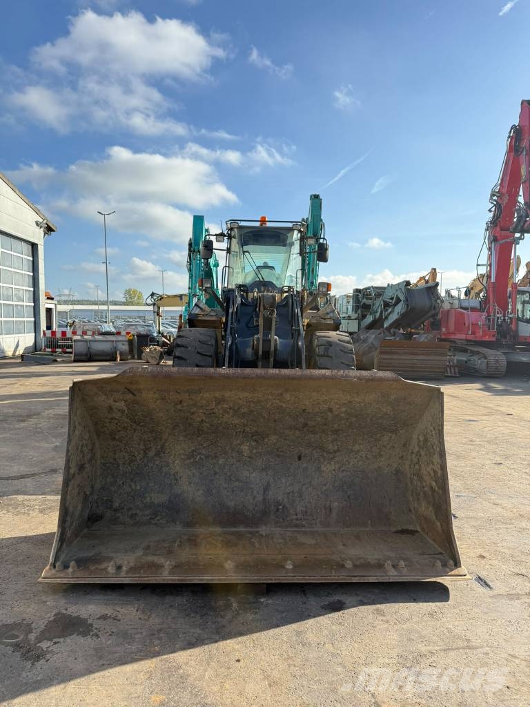 Komatsu WA250 PZ-6 //BJ. 2015 /6700H/SW/Gabel/ZSA Kolesni nakladalci