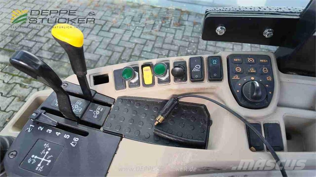 John Deere 3046R mit Mähwerk+Grasaufnahme Landbouw - overige
