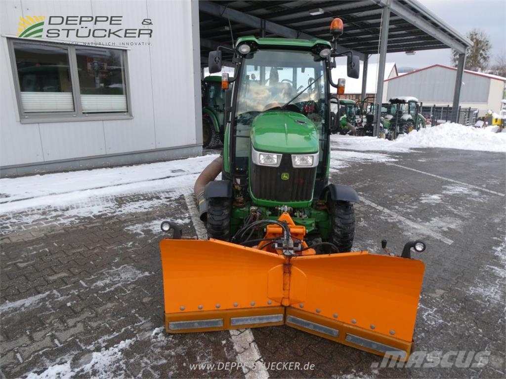 John Deere 3046R mit Mähwerk+Grasaufnahme Άλλα γεωργικά μηχανήματα