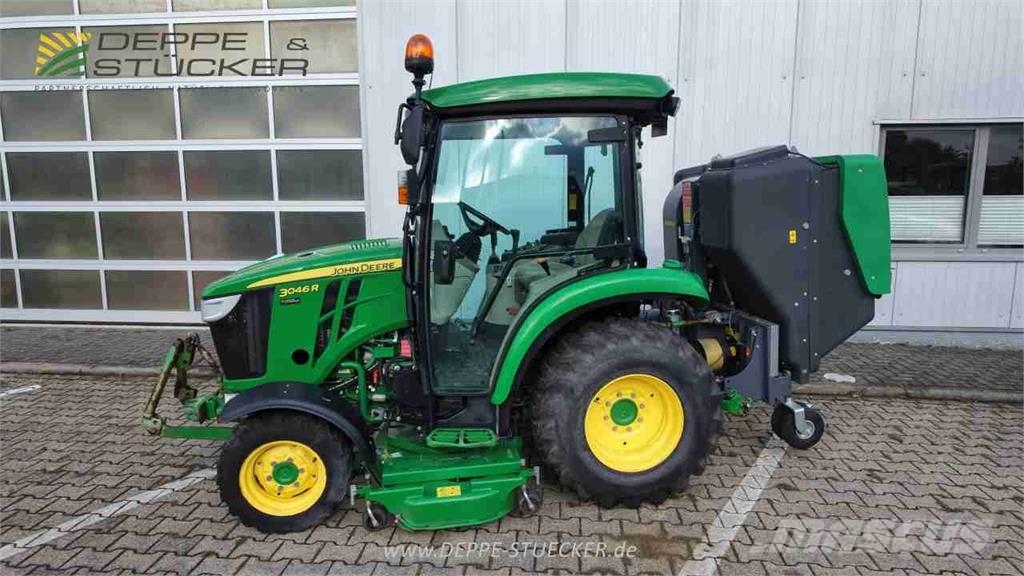 John Deere 3046R mit Mähwerk+Grasaufnahme Landbouw - overige