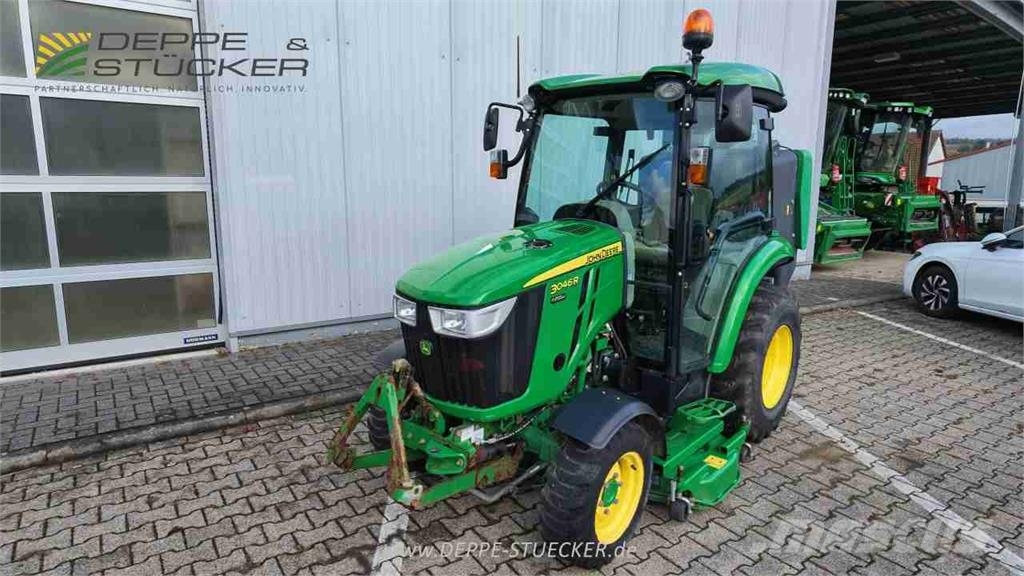 John Deere 3046R mit Mähwerk+Grasaufnahme Landbouw - overige