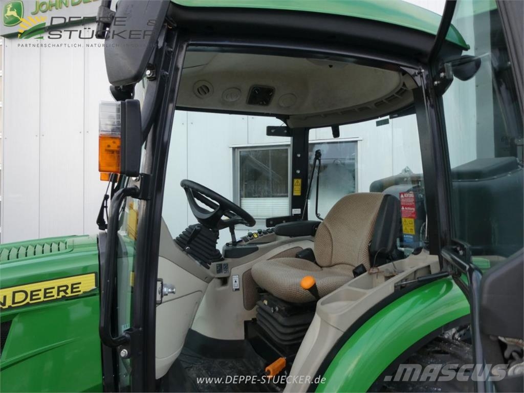 John Deere 3046R mit Mähwerk+Grasaufnahme Άλλα γεωργικά μηχανήματα