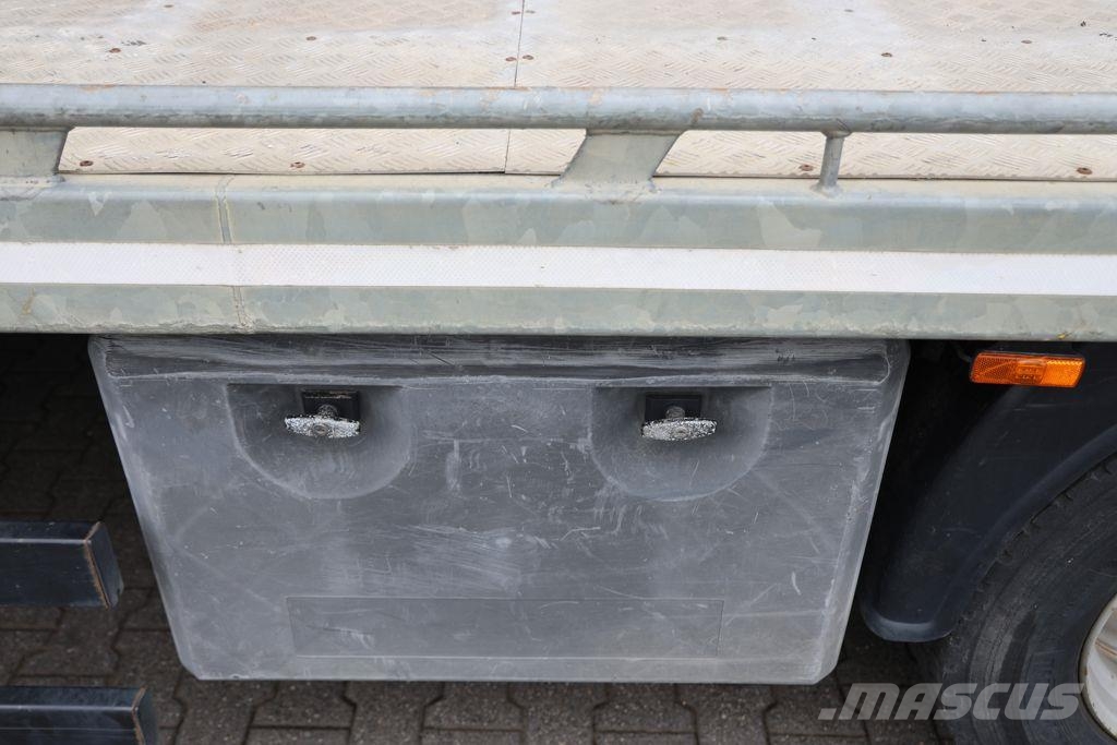Iveco Mi120e22/p oprijwagen Evakuatori