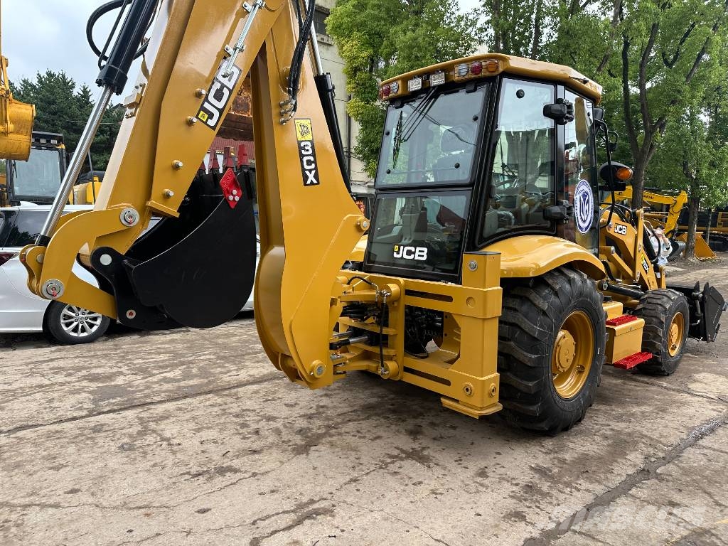 JCB 3CX Buldoexcavatoare