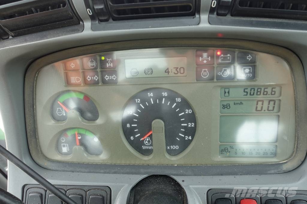 Deutz-Fahr M 620 الجرارات