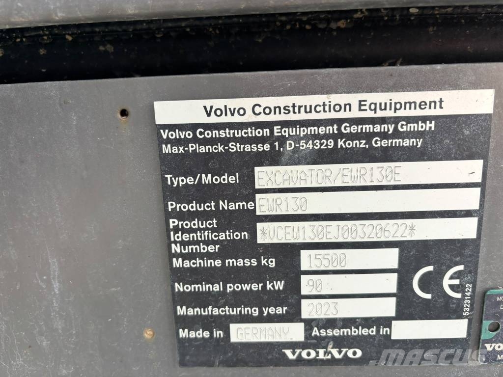 Volvo EWR 130 E حفارات بعجل