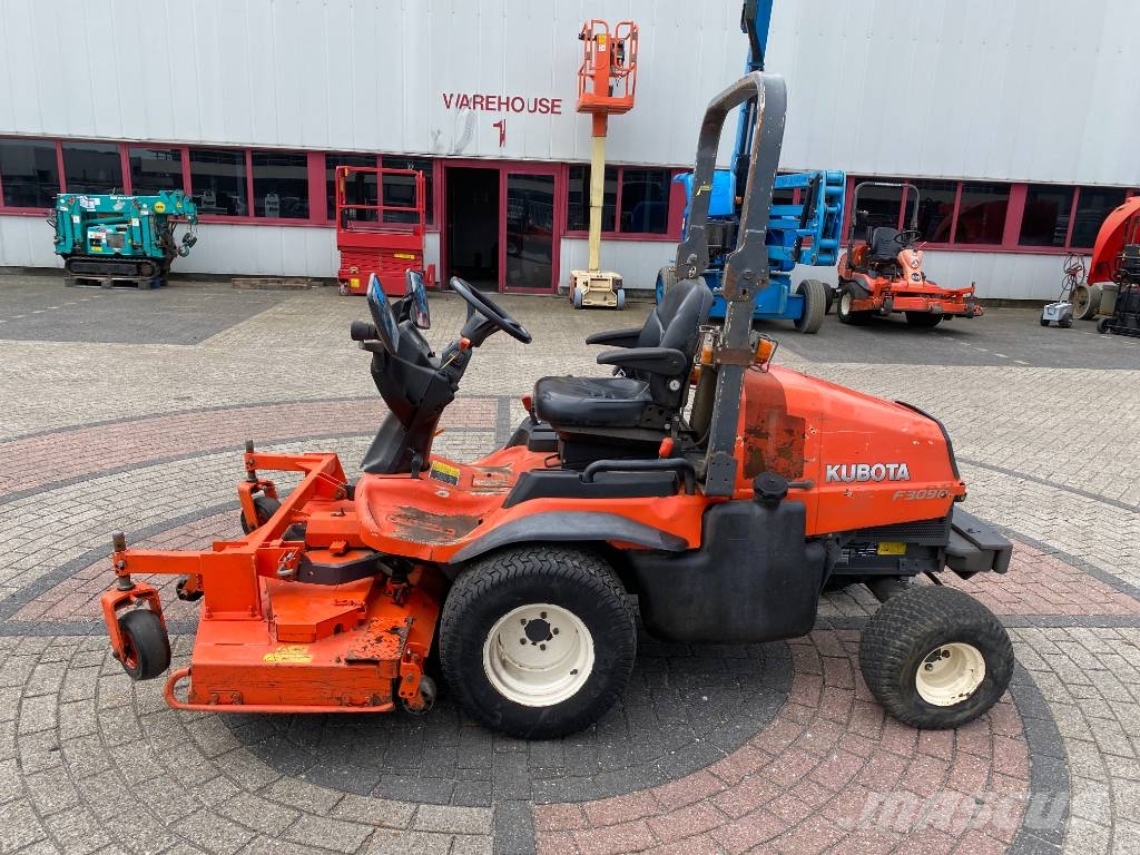 Kubota F3090 EU 3-Gang Rotary Diesel Mower Ráülős fűnyírók